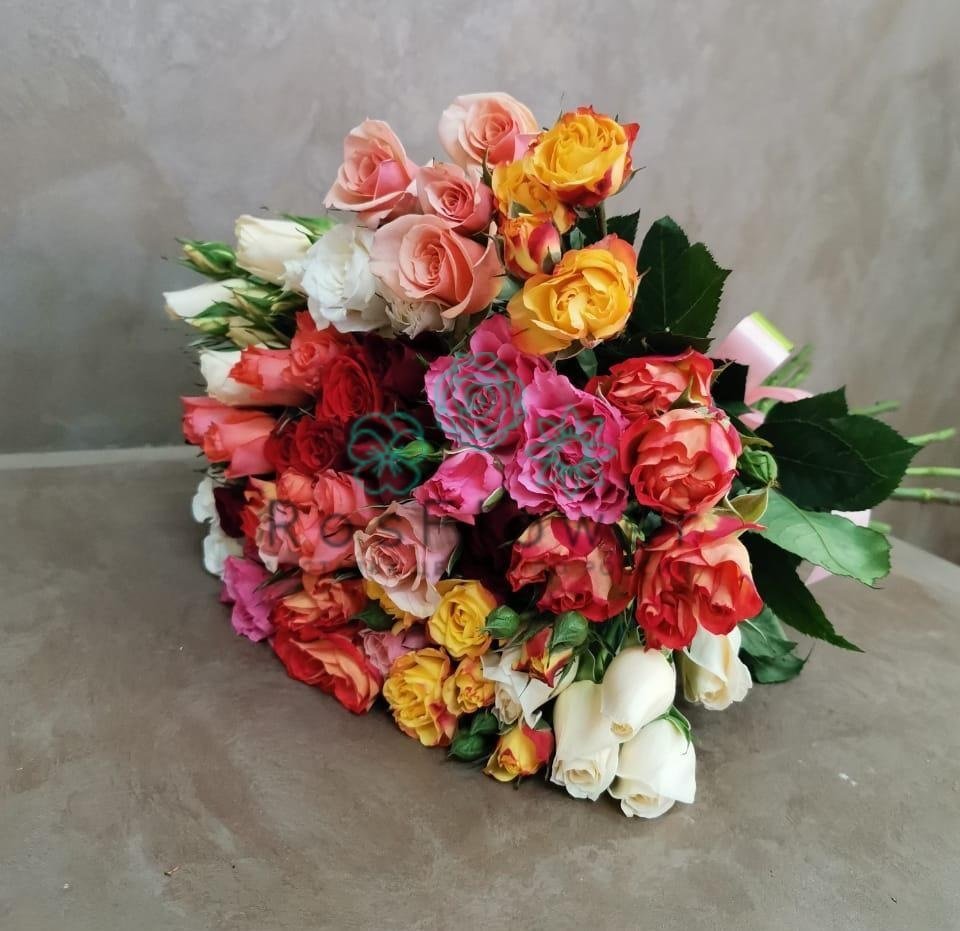 Букет цветов из: Розы в Новольвовск