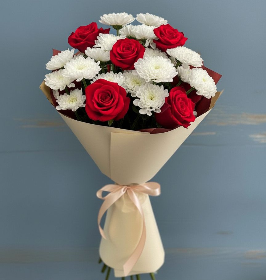 Букет цветов из: Розы и Хризантемы в Новольвовск