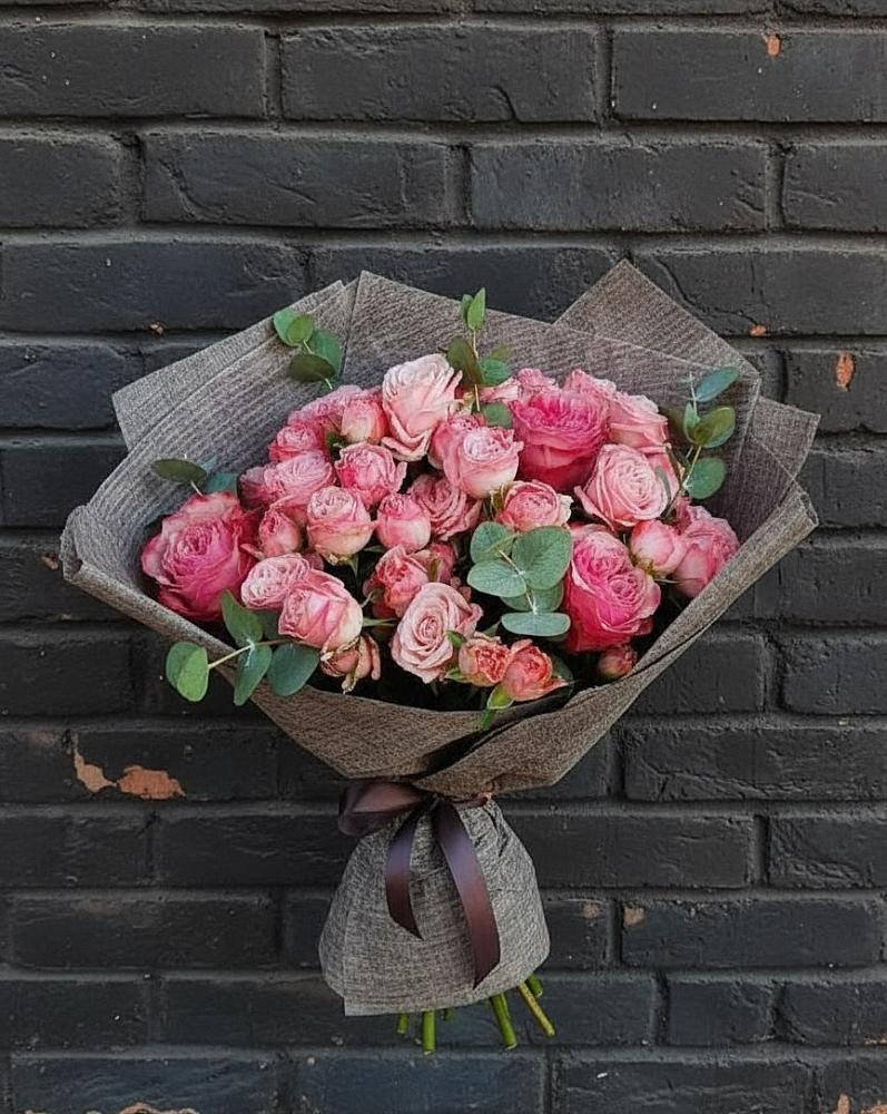 Букет цветов из: Розы в Новольвовск