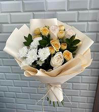 Букет цветов из:  Розы и Хризантемы в Новольвовск