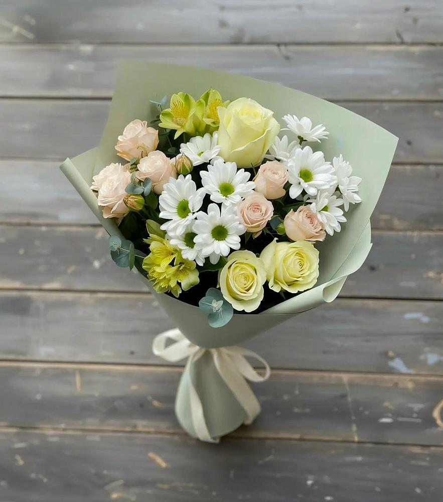 Букет цветов из: Альстромерии, Розы и Хризантемы в Новольвовск