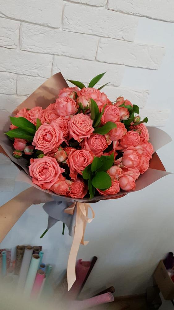 Букет цветов из: Розы в Новольвовск