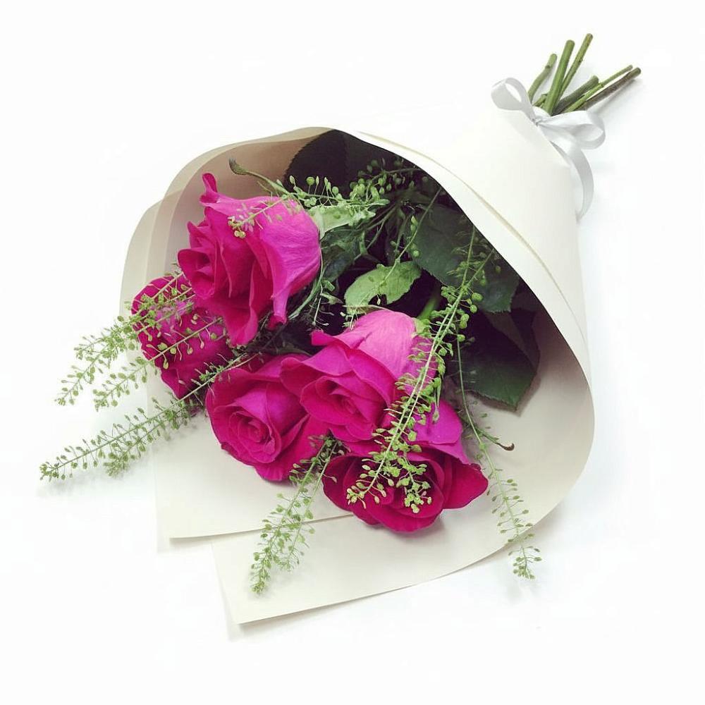 Букет цветов из: Розы в Новольвовск