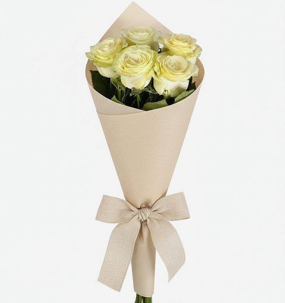 Букет цветов из: Розы в Новольвовск