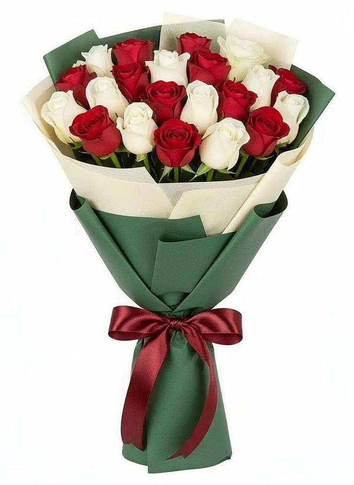 Букет Микс из красных и белых роз в Новольвовск