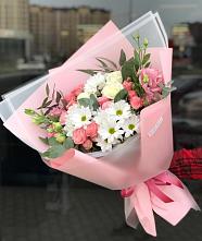 Букет цветов из:  Розы, Лизиантусы и Хризантемы в Новольвовск