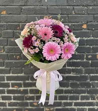 Букет цветов из:  Герберы и Хризантемы в Новольвовск