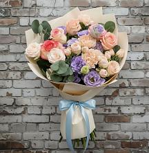 Букет цветов из:  Розы, Лизиантусы и Гвоздики в Новольвовск